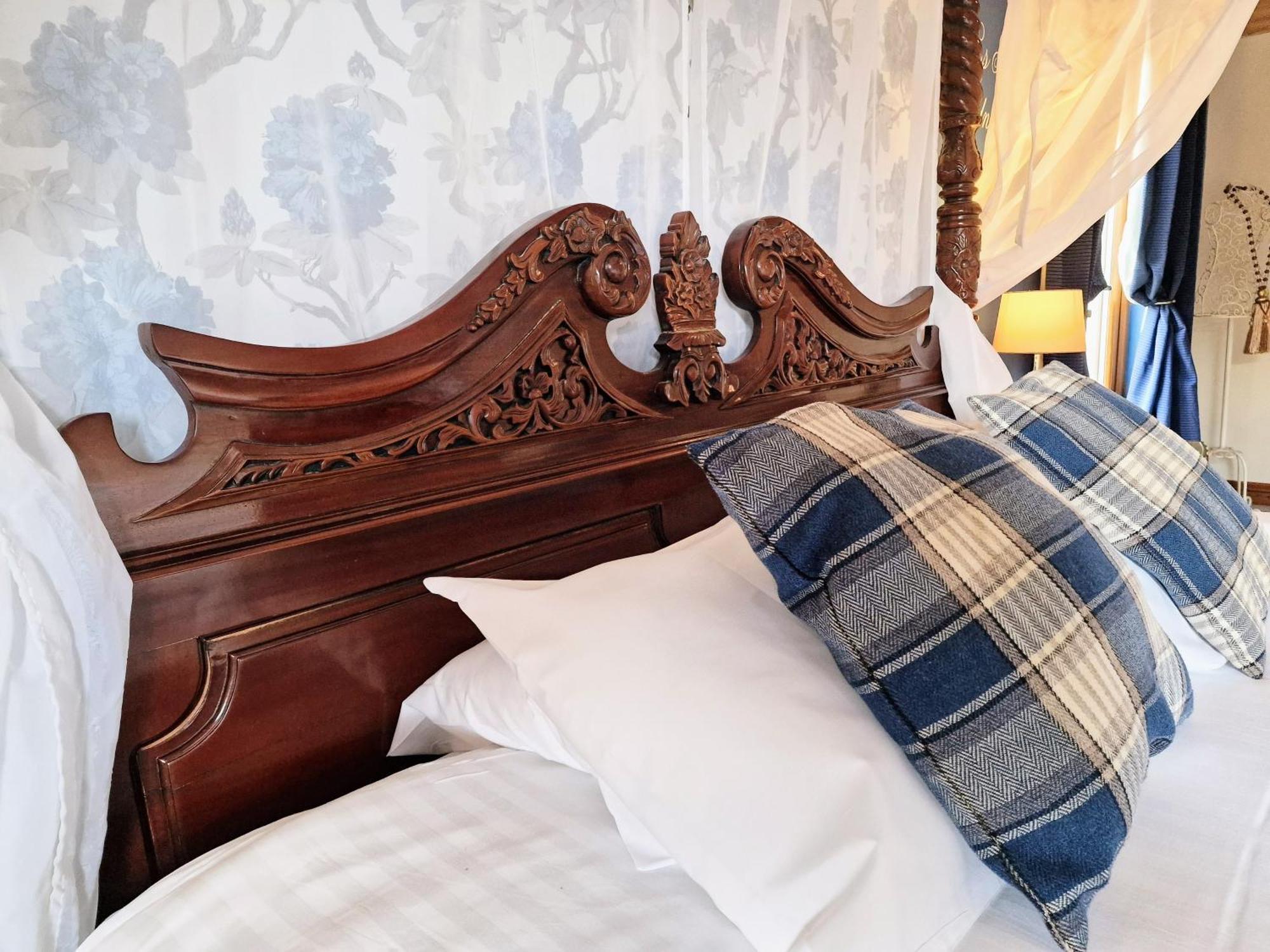 Lomond 5 With Private Hot Tub - Fife - Loch Leven - Lomond Hills - Pet Friendly Villa Kelty Eksteriør billede